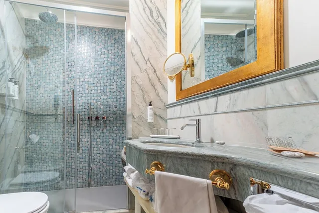 Triple, Double Bed, Sofa, Art Hotel Orologio 6/6