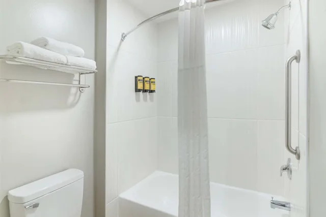 جناح جونيور بسرير كينج مع أريكة، Best Western Plus Edinburg Inn & Suites 3/4