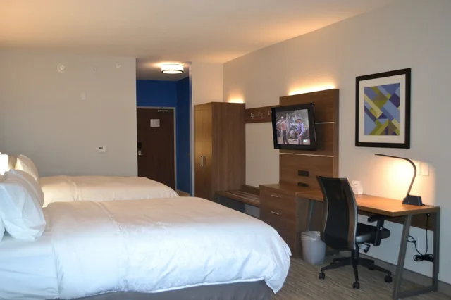 غرفة قياسية بسرير فردي، Holiday Inn Express Tallahassee University Central 1/3