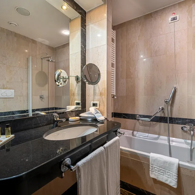غرفة كلاسيكية بسرير مزدوج يُسمح فيها بالحيوانات الأليفة، Cardinal Hotel St Peter 3/3