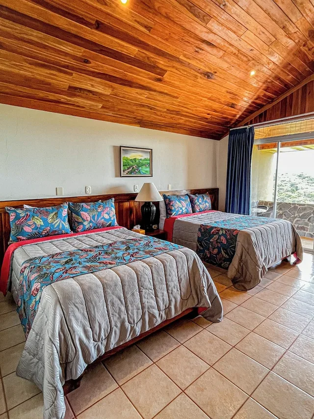 Superior, 2 Double Beds, Garden View, Balcony, Hotel de Montana Monteverde 2/7