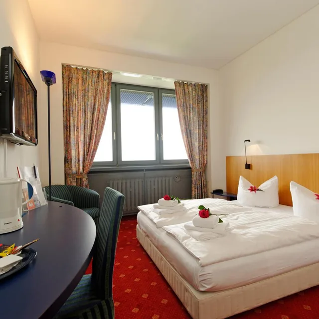 غرفة بسرير مزدوج، Carat Hotel 2/2