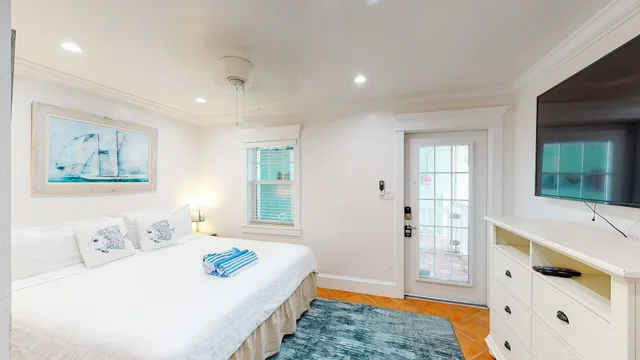 Suite, King Bed, Resort View, Terrace، Tropic Isle Beach Resort 7/10