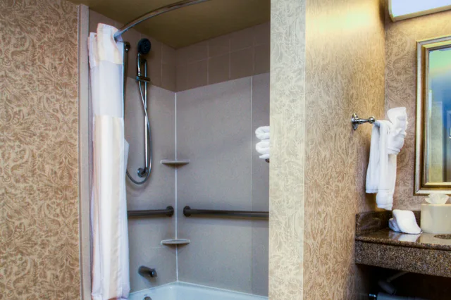 غرفة بسريرين كوين لذوي الإعاقة، Hilton Garden Inn Boise/Eagle 3/4