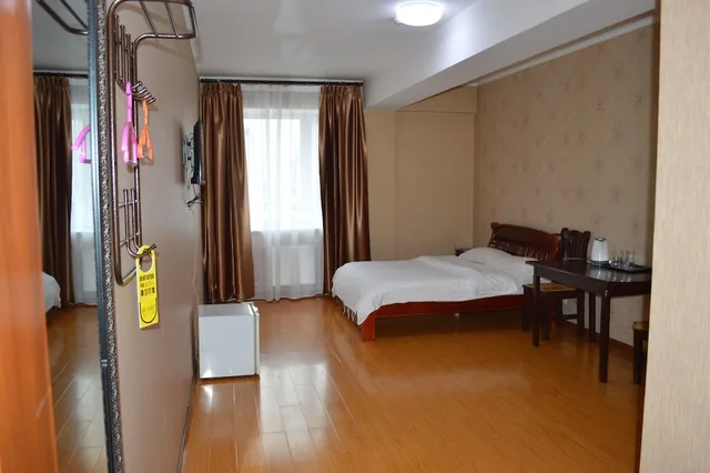 غرفة بسرير مزدوج، Land Hotel 2/7