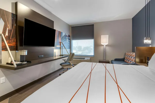 غرفة بسرير كينج مع أريكة لذوي الإعاقة، Vib Hotel by Best Western Phoenix-Tempe 4/6