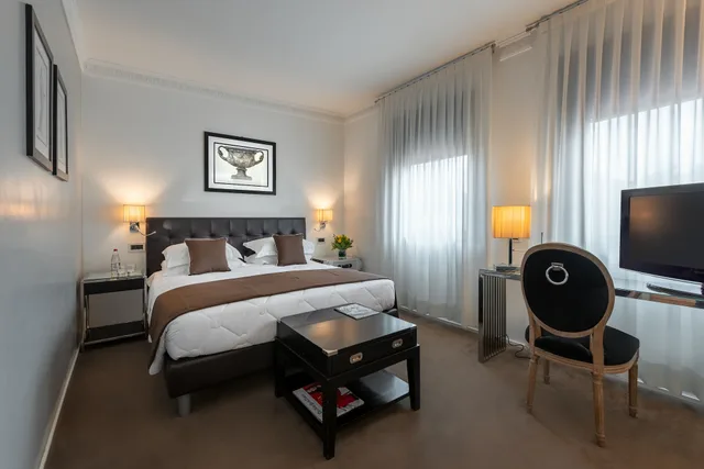 غرفة كلاسيكية ثلاثية بثلاثة أسرّة، Roma Hotel 4/10