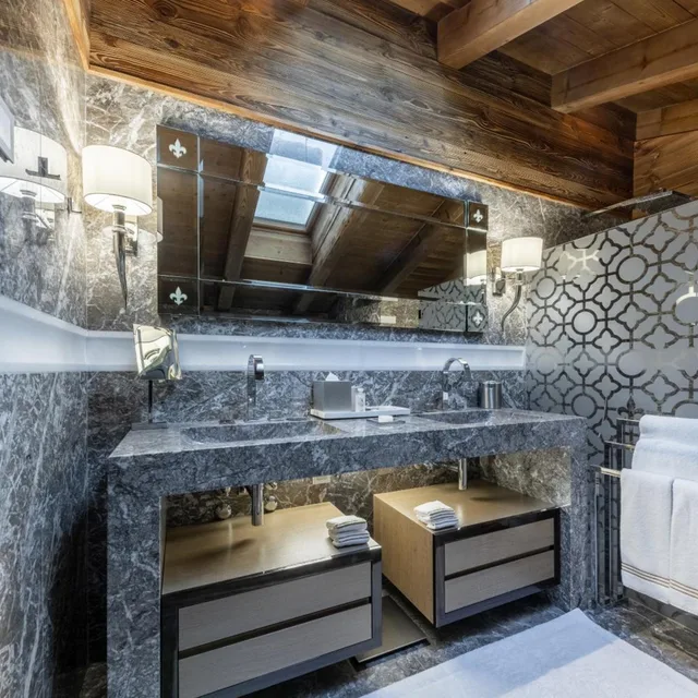 جناح جونيور بشرفة، Ultima Gstaad 7/8