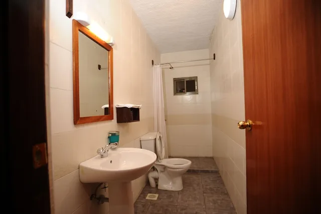 Penthouse, King Bed, 2 Double and Twin Beds, Queen Bed، The Kenya Comfort Hotel Suites 8/8