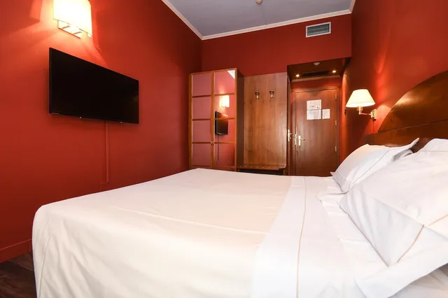 غرفة سوبيريور بسرير كوين، Hotel City 2/8