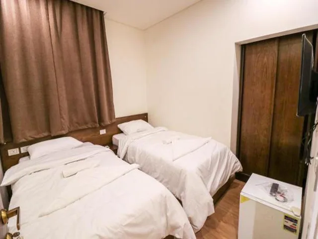 Classic, Double Bed, Miramar Downtown Hotel 2/2