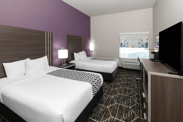 غرفة بسريرين كوين، La Quinta Inn Suites Boutte 2/5