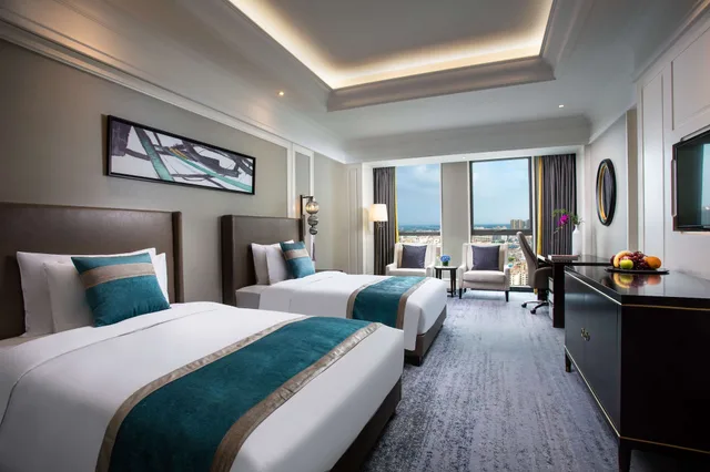 غرفة ديلوكس بسريرين منفصلين، Ramada Plaza by Wyndham Wuhan Huangpi 1/1