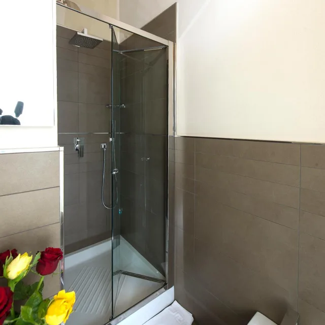 غرفة قياسية ثلاثية، Hotel Rosenblatt 8/9