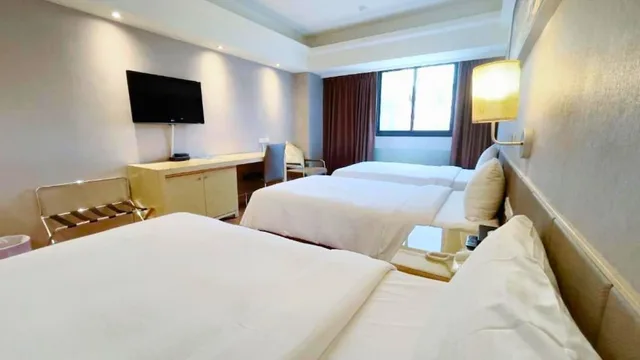 Room, Triple, 3 Beds, Delton Hotel 10/10