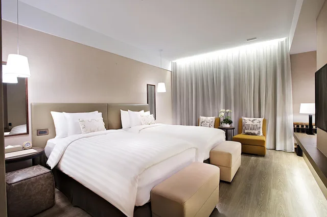 Elegant, Twin Beds، The Gaya Hotel 2/2