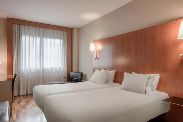 غرفة بسريرين منفصلين، Ac Hotel Leon San Antonio 1/7