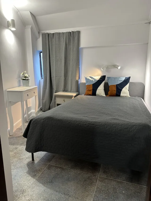 شقة بسريرين مزدوجين بإطلالة على الفناء بغرفتي نوم، Art Hotel 2/5