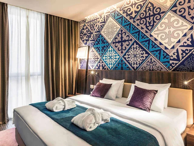 غرفة بريفيليج بسرير كينج، Mercure Almaty City Center 1/5