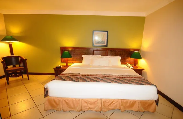 غرفة كلوب، Aanari Hotel and Spa 1/6