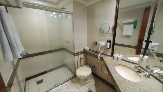 غرفة كلاسيكية بثلاثة أسرّة، Hotel Golden Tulip Goiania Address 4/4