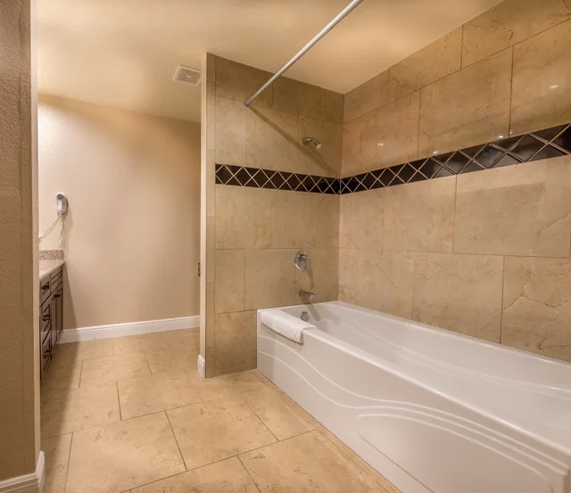 غرفة بسرير كينج، Edgewater Inn Reedley 3/3