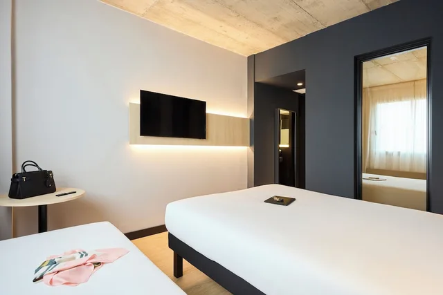 غرفة قياسية بسريرين منفصلين، Ibis Madrid Norte Las Tablas 3/5