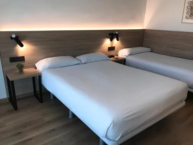 غرفة قياسية بسريرين منفصلين بإطلالة على البحر، Principe de Asturias Hotel 6/9