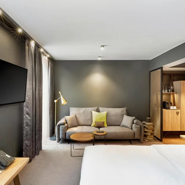 junior suite, Hyperion Hotel Leipzig 2/6