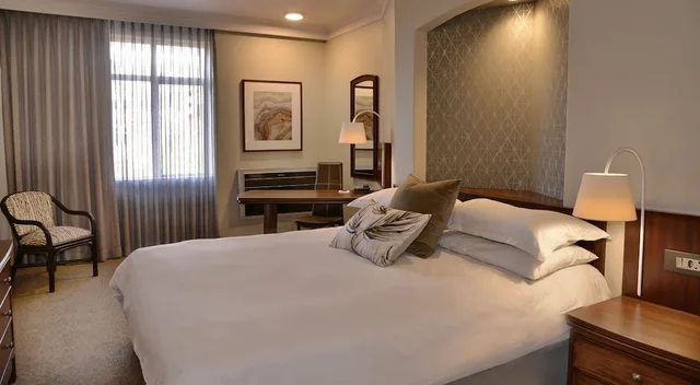 غرفة تنفيذية بسرير كوين، ANEW Hotel Centurion Pretoria 1/6