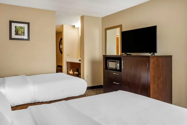 جناح بسرير مزدوج، Comfort Inn Paducah I-24 2/3