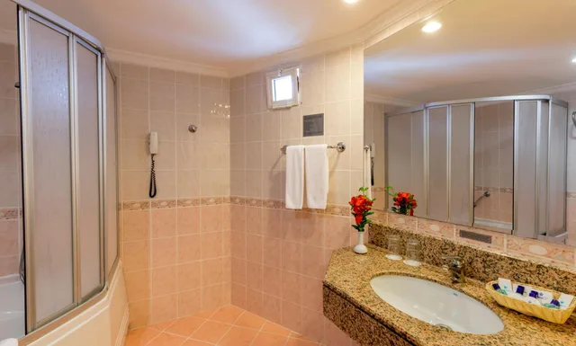 غرفة بسرير مزدوج، Holiday Park Resort 7/10