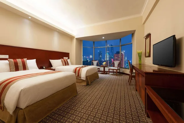 Business, King Bed, City Tower View، Ramada by Wyndham Pearl Guangzhou 2/2