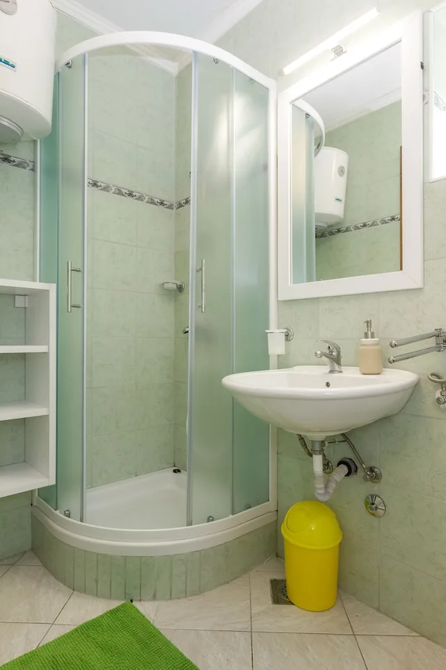 شقة أساسية بسرير مزدوج وسرير بطابقين بغرفة نوم واحدة، Apartments In City Center Ventus 4/8
