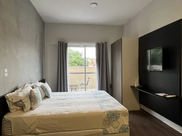 غرفة بسرير كوين، eSuites Sorocaba 1/2