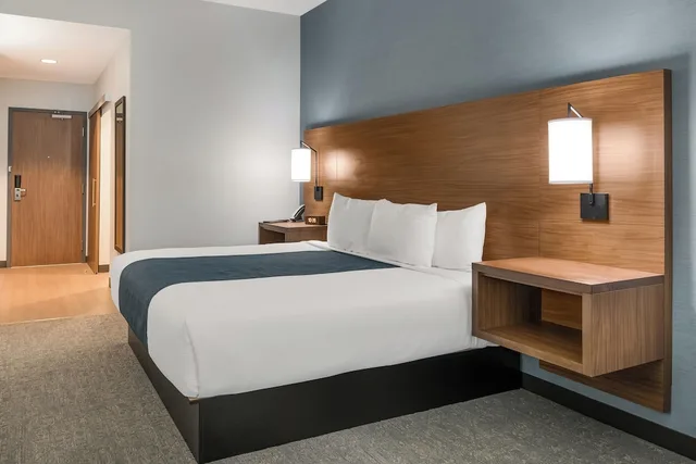 Hayward, King Bed، Hayward Inn 3/9