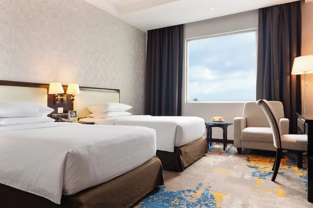 غرفة بسريرين منفصلين للمدخنين، FOUR POINTS BY SHERATON MEDAN 4/10