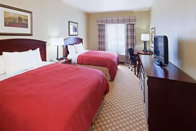 غرفة بسريرين كوين، Country Inn and Suites By Radisson Tulsa OK 3/4