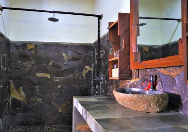 Swar Bali Lodge، Banjar 41/41