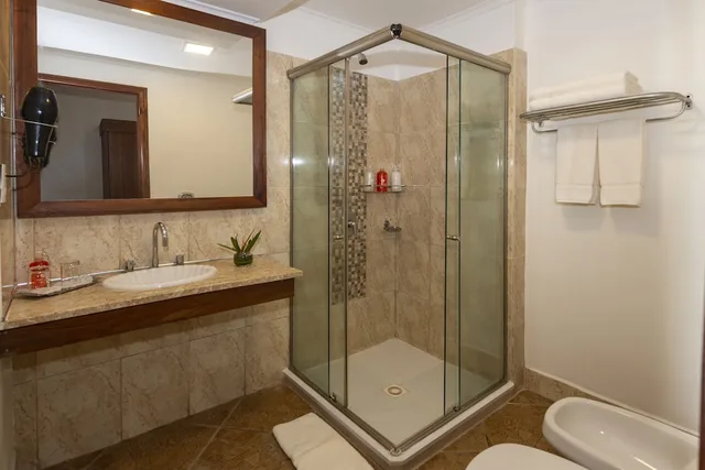 شقة بسرير كوين وسريرين فرديين، Saint George Hotel 7/7