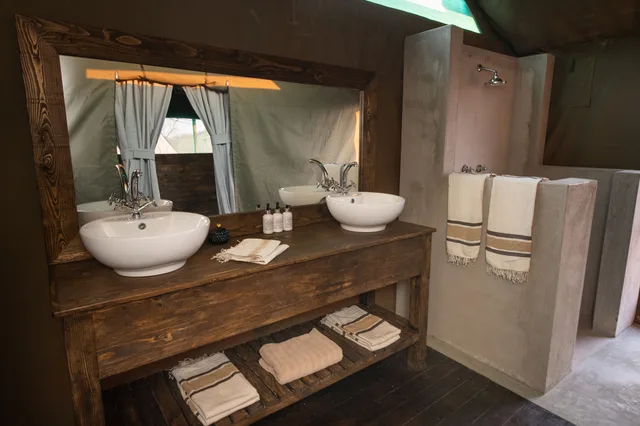 خيمة فاخرة بسرير كينج، Parsons Hilltop Safari Camp 5/5