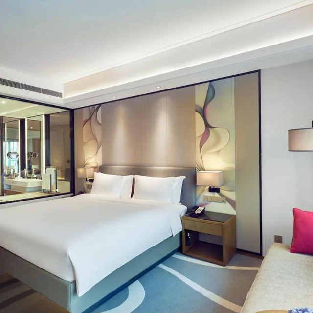 غرفة قياسية بسرير كينج مع دخول الصالة، Crowne Plaza Hangzhou Qiantang 4/9