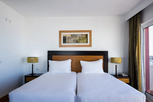 جناح بثلاثة أسرّة، Hotel Quarteira Sol 1/3