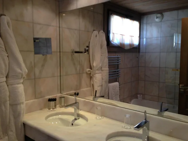Classic, Double Bed, Mountain View, Hôtel Tsanteleina 8/10