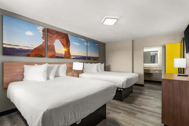 غرفة بسريرين كوين، Days Inn by Wyndham Albuquerque Northeast 3/7