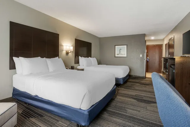 غرفة قياسية بسريرين كوين، Best Western Plus Columbia Inn 6/10