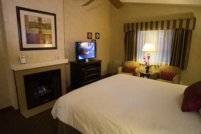 غرفة سوبيريور مفردة بسرير كينج، Rosedale Inn 1/3