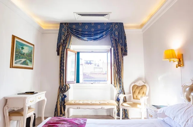 غرفة كلاسيكية بسرير مزدوج أو سريرين منفصلين، Villa Royal 3/7