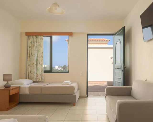 غرفة عائلية بإطلالة على الحديقة، Asterias Village Resort 2/5
