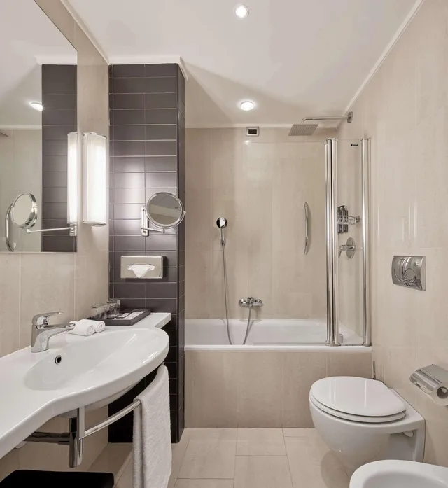 Deluxe, Multiple Beds، Palazzo Caracciolo Naples 3/4